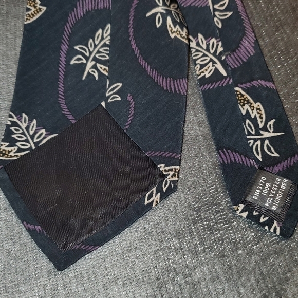 Black & Purple Patterned Necktie New - Picture 6 of 6